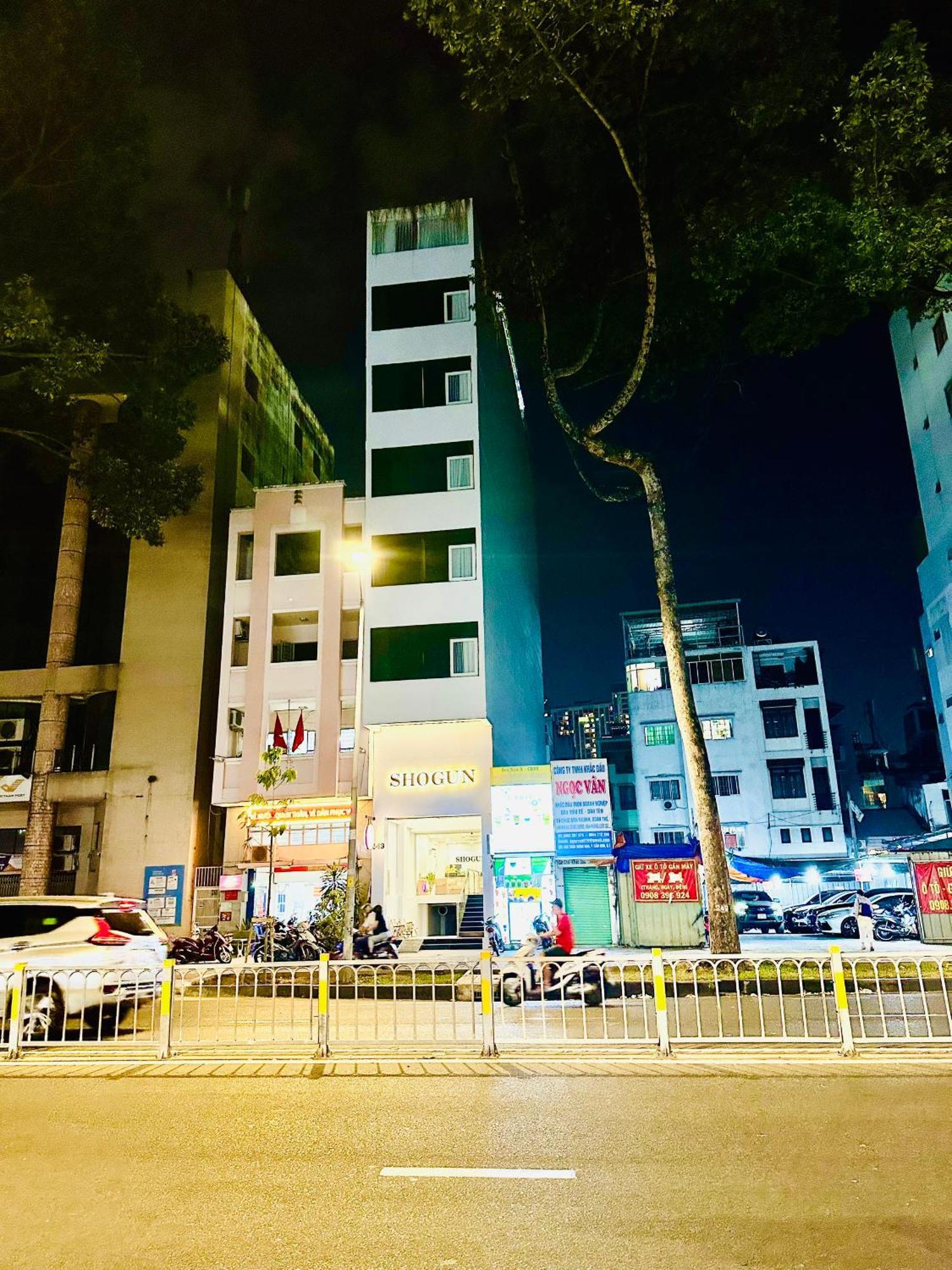 Shogun Hotel โฮจิมินห์ซิตี้ ภายนอก รูปภาพ